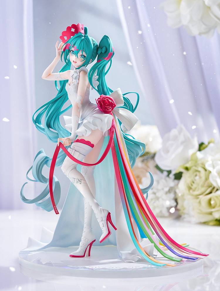 GOOD SMILE RACING - G.S. Collection Racing Miku: 15th "Rhapsody" 2010-2025 1/7 Scale Figure
