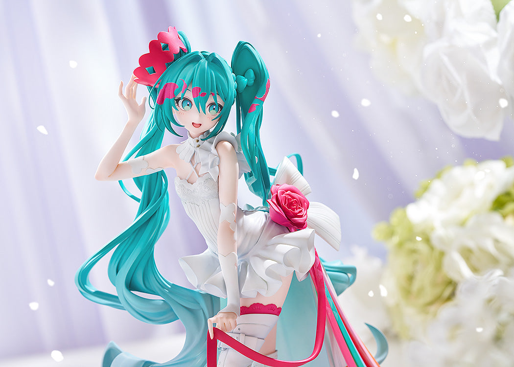 GOOD SMILE RACING - G.S. Collection Racing Miku: 15th "Rhapsody" 2010-2025 1/7 Scale Figure