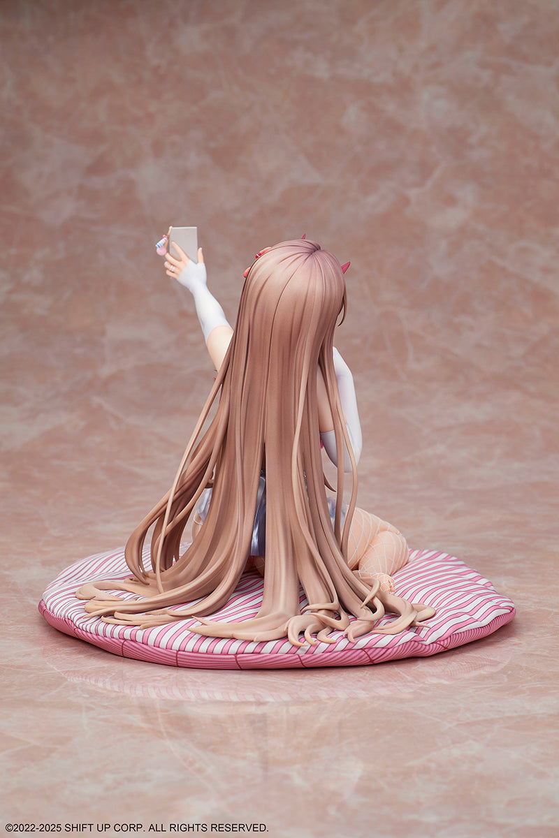 GODDESS OF VICTORY: NIKKE - Viper 1/4 Complete Figure 1/4 Scale Figure