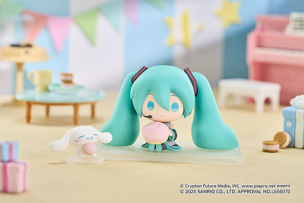 Collectible Figure Hatsune Miku x Cinnamoroll (Boxset)