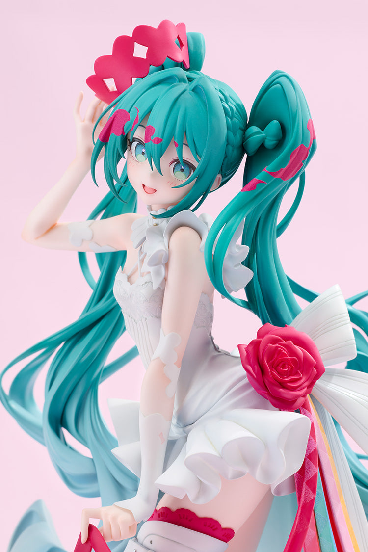 GOOD SMILE RACING - G.S. Collection Racing Miku: 15th "Rhapsody" 2010-2025 1/7 Scale Figure