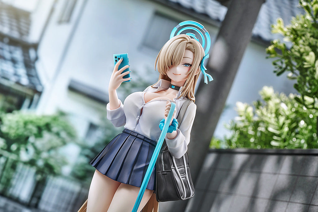 Blue Archive - Asuna (School): Memorial Lobby Ver. 1/7 Scale Figure